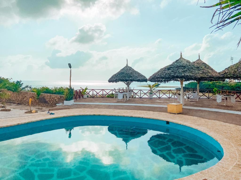 Met Beach Resort 马林迪 外观 照片