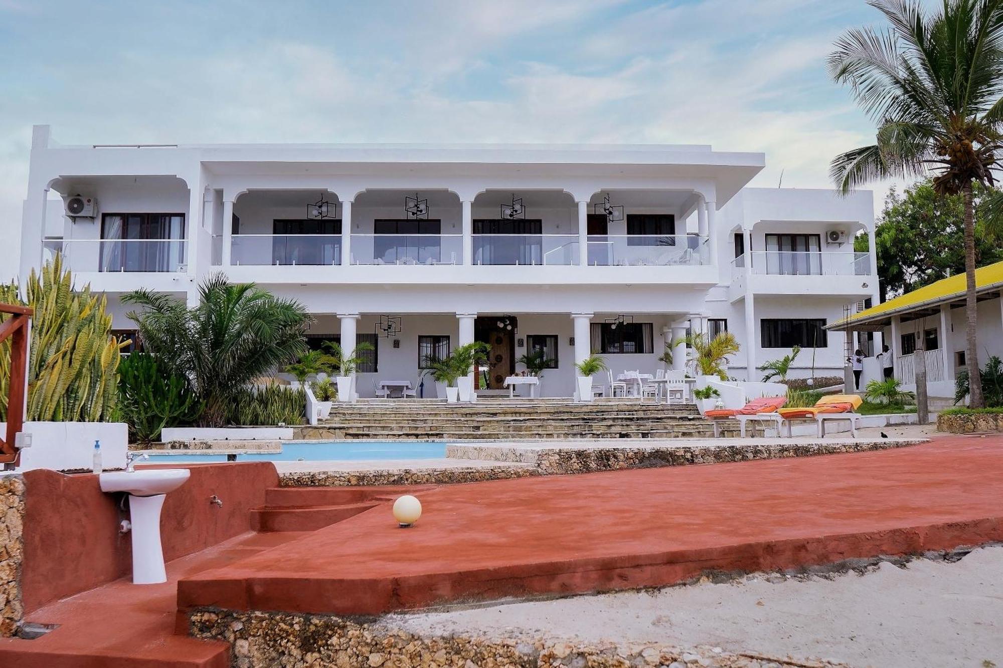 Met Beach Resort 马林迪 外观 照片